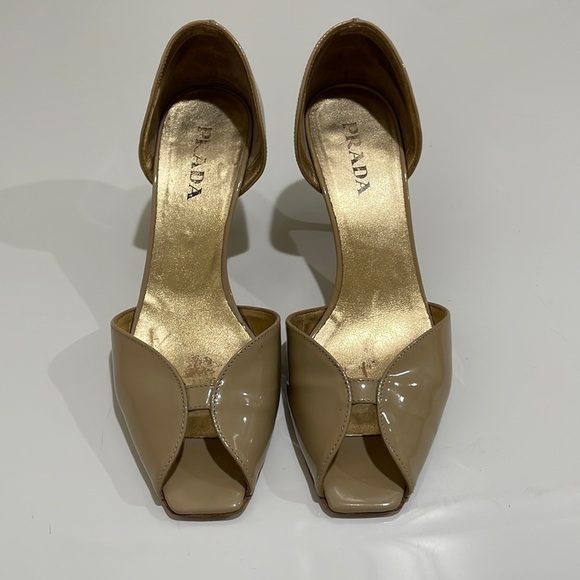 Prada Camel Patent Leather Peep Toe Pumps—Beautiful!! Great Preowned Cond. 36.5 - Picture 1 of 9